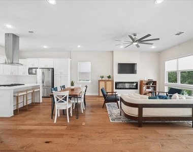 2506 El Camino Lane - Photo Thumbnail 11