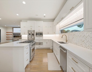 5615 Brookstown Drive - Photo Thumbnail 7