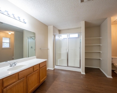 183 Rolling Court - Photo Thumbnail 10