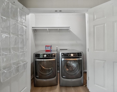 2604 Fairmont Circle - Photo Thumbnail 22