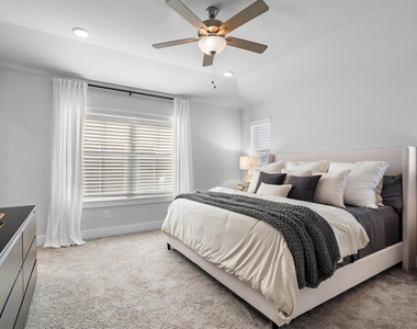 1346 Roundup Way - Photo Thumbnail 21