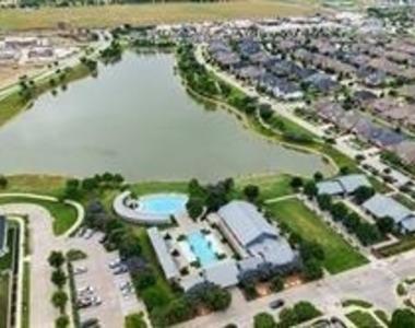 1346 Roundup Way - Photo Thumbnail 37