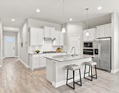 2704 Starling Street - Photo Thumbnail 11