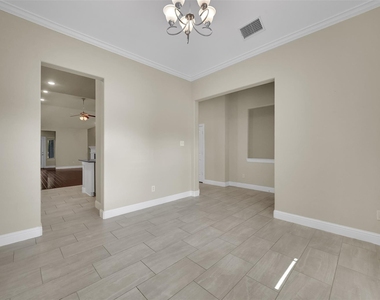 5805 Zinnia Drive - Photo Thumbnail 4