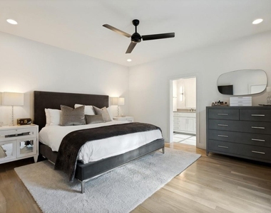 4220 Hawthorne Avenue - Photo Thumbnail 19