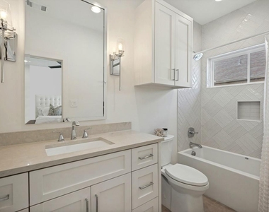 4220 Hawthorne Avenue - Photo Thumbnail 18