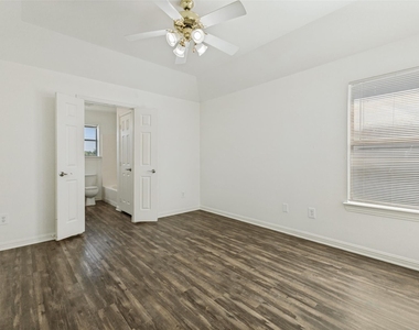 234 Wyndham Meadows Way - Photo Thumbnail 7