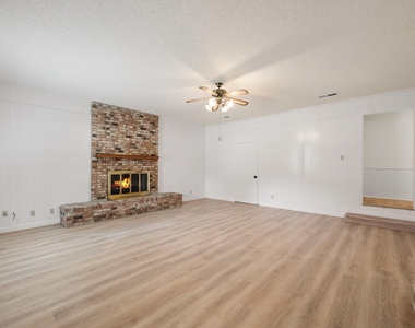 808 Jackson Street - Photo Thumbnail 16
