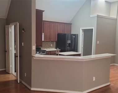 8432 Grand Canyon Drive - Photo Thumbnail 2