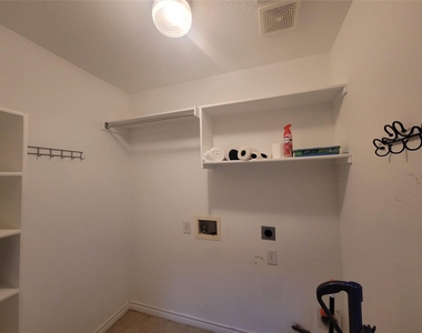 8432 Grand Canyon Drive - Photo Thumbnail 13