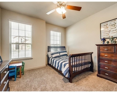 313 Delgany Trail - Photo Thumbnail 17