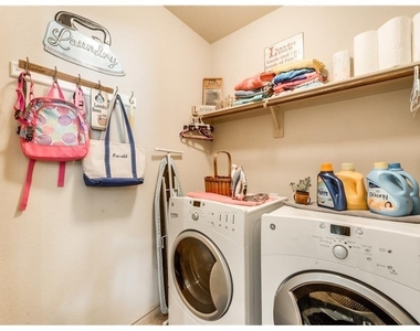 313 Delgany Trail - Photo Thumbnail 20