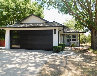 404 Woodson Circle - Photo Thumbnail 1