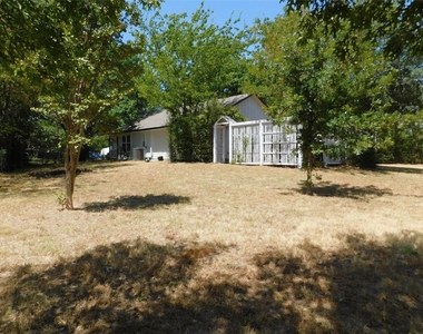404 Woodson Circle - Photo Thumbnail 29