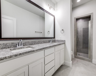 6523 Bowman Roberts Drive - Photo Thumbnail 14