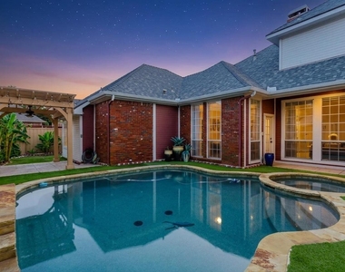 4404 Hollow Oak Drive - Photo Thumbnail 1