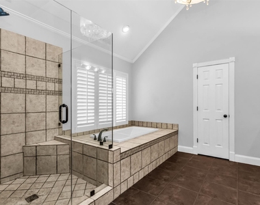 4404 Hollow Oak Drive - Photo Thumbnail 23