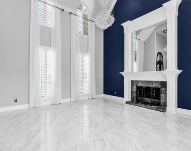 4404 Hollow Oak Drive - Photo Thumbnail 10
