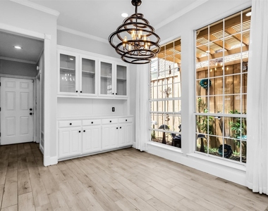 4404 Hollow Oak Drive - Photo Thumbnail 18