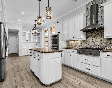 4404 Hollow Oak Drive - Photo Thumbnail 15