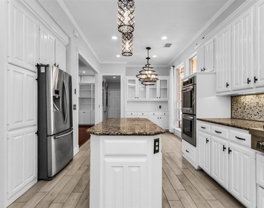 4404 Hollow Oak Drive - Photo Thumbnail 12