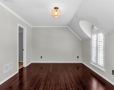 4404 Hollow Oak Drive - Photo Thumbnail 30
