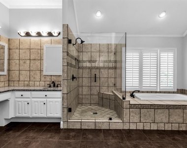 4404 Hollow Oak Drive - Photo Thumbnail 22