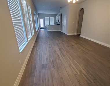 2321 Birdwell Cove - Photo Thumbnail 18