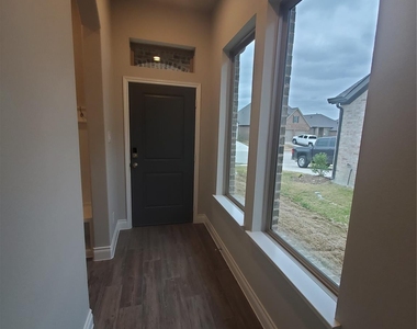 2321 Birdwell Cove - Photo Thumbnail 15