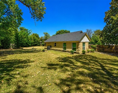 1701 Brook Hollow Drive - Photo Thumbnail 24