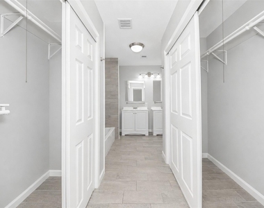1701 Brook Hollow Drive - Photo Thumbnail 14