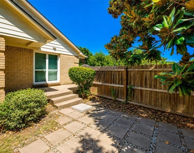 1701 Brook Hollow Drive - Photo Thumbnail 21