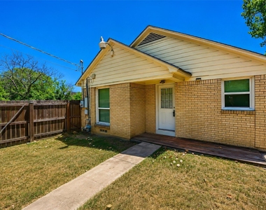 1701 Brook Hollow Drive - Photo Thumbnail 22