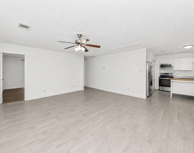 1701 Brook Hollow Drive - Photo Thumbnail 7