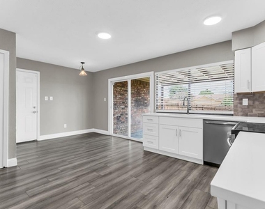 5264 Pruitt Drive - Photo Thumbnail 15