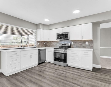 5264 Pruitt Drive - Photo Thumbnail 12