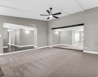 5264 Pruitt Drive - Photo Thumbnail 6