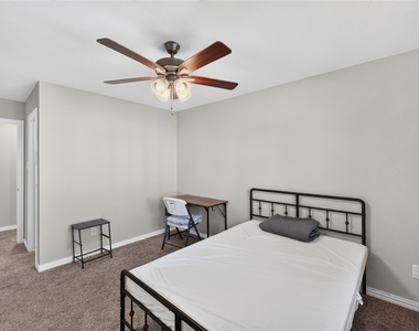 3533 Cricket Drive - Photo Thumbnail 17