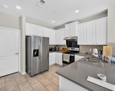 3533 Cricket Drive - Photo Thumbnail 10