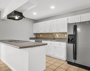 5613 Truitt Street - Photo Thumbnail 8