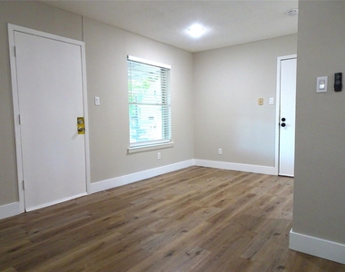 3110 Sandra Lane - Photo Thumbnail 5