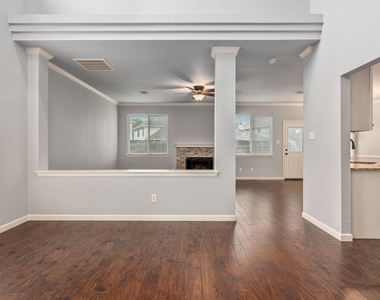 1704 Sandera Court - Photo Thumbnail 3