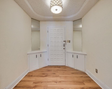 2119 Wilson Drive - Photo Thumbnail 4