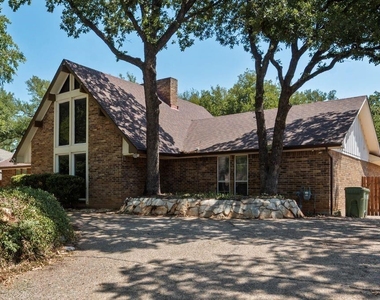 2119 Wilson Drive - Photo Thumbnail 1