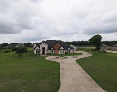 624 Horseshoe Bend - Photo Thumbnail 1