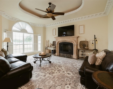 624 Horseshoe Bend - Photo Thumbnail 14