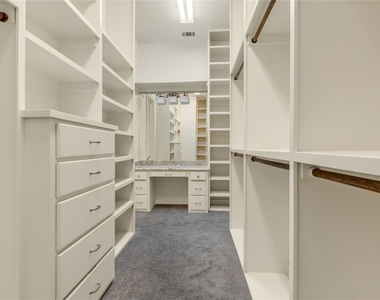 3759 Broadmoor Way - Photo Thumbnail 10