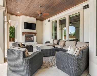 3759 Broadmoor Way - Photo Thumbnail 33