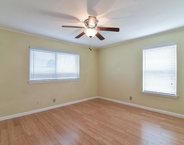 7233 Overhill Road - Photo Thumbnail 26