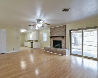 7233 Overhill Road - Photo Thumbnail 11
